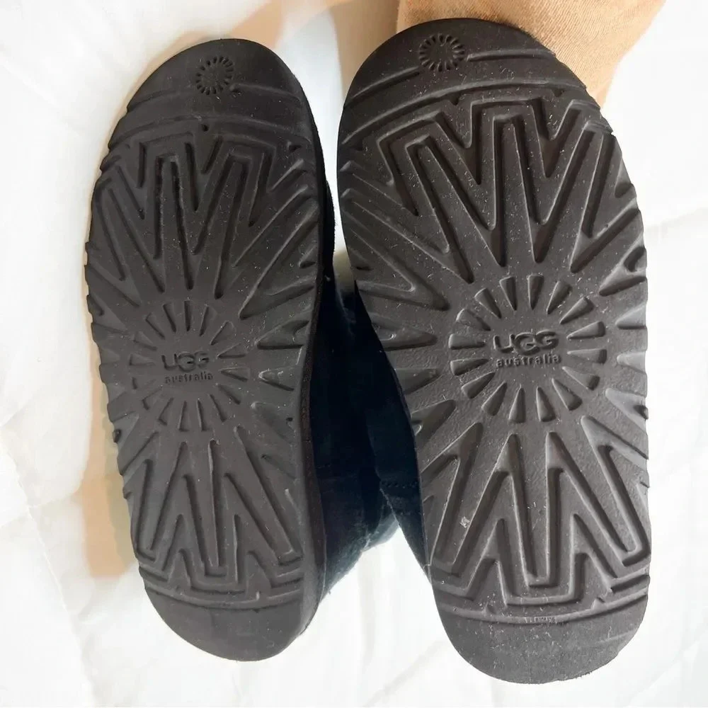 Girl's Ugg Black Suede Tassel Short Boots